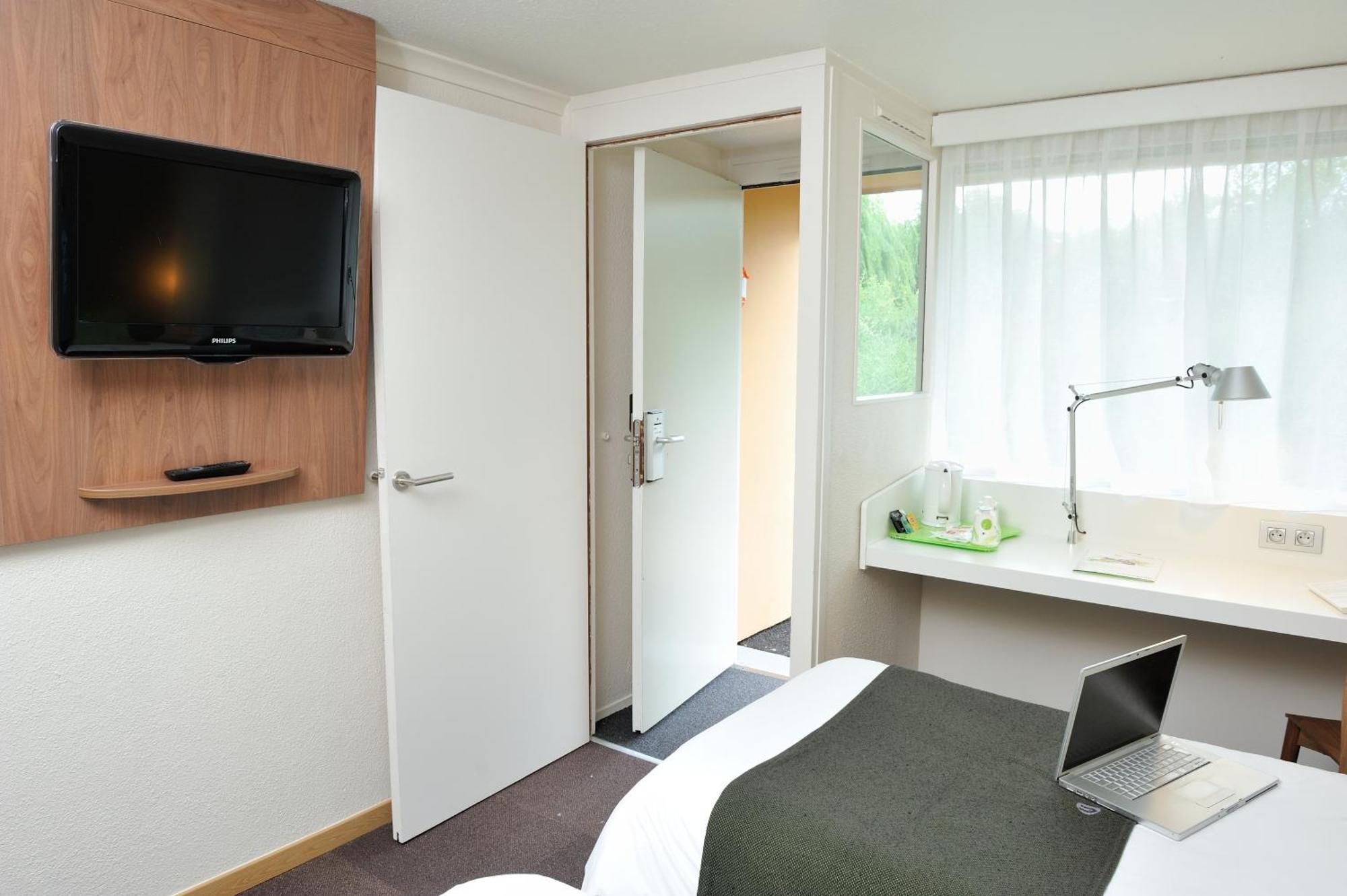 Campanile D'abeau - Bourgoin Jallieu Hotel 3*